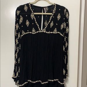 Women’s Free People long sleeved flowy top